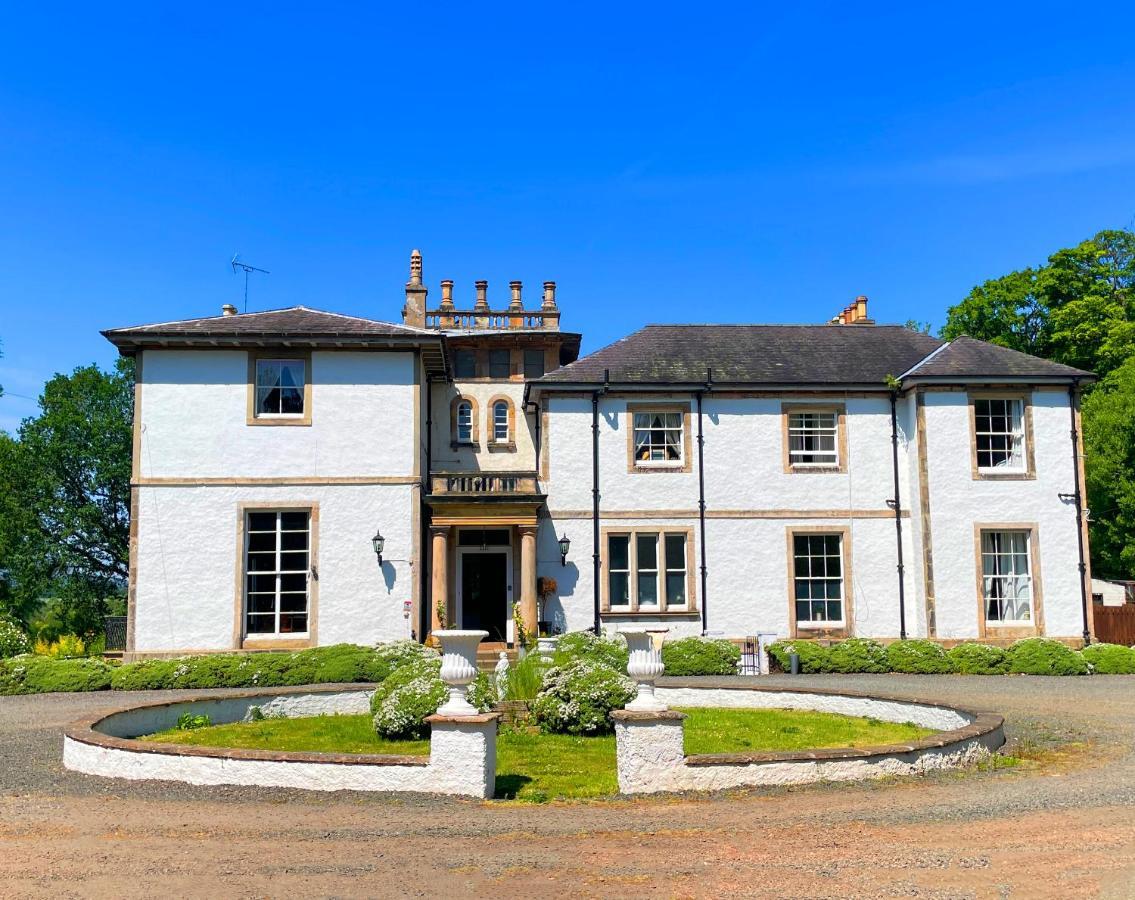 Проживание в семье Kirkhill Estate